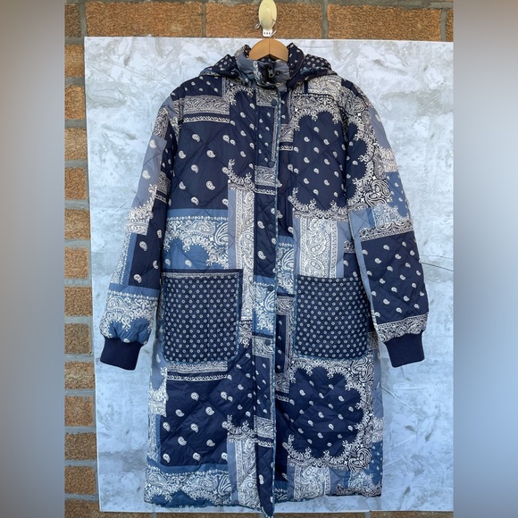 The Great Outdoors The Reversible Down Storm Puffer - Women's size medium - Picture 4 of 17